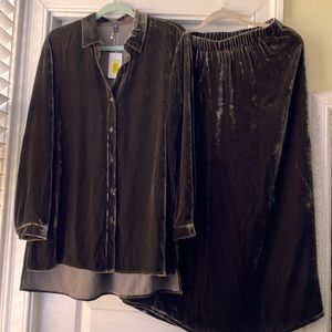 NWT Eileen Fisher velvet skirt set; greenish brown; xxs (fits like small)